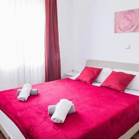 וילה Marija With Private Heated Pool *